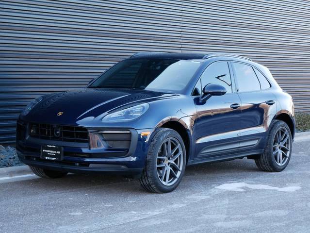 2023 Porsche Macan T AWD photo