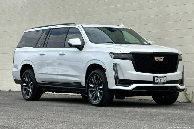 2023 Cadillac Escalade ESV 4WD Sport Platinum 4WD photo