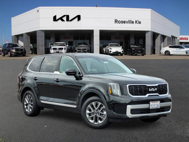 2023 Kia Telluride LX FWD photo