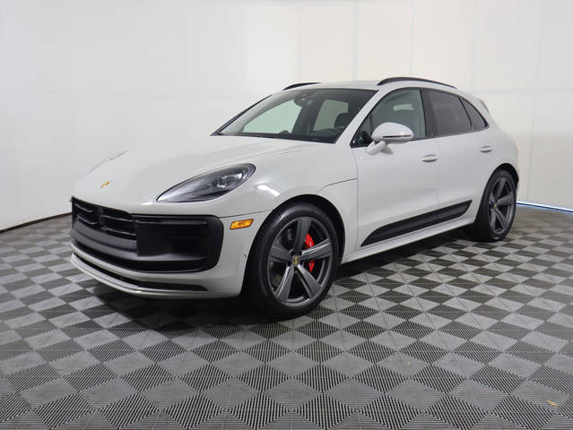 2022 Porsche Macan GTS AWD photo