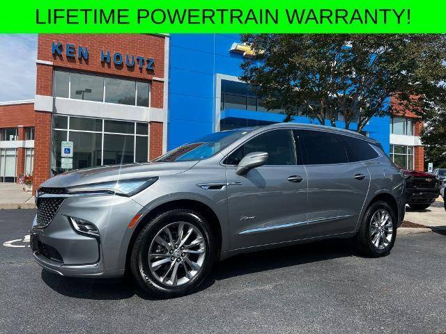 2023 Buick Enclave Avenir AWD photo