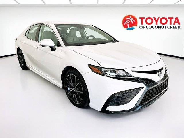2023 Toyota Camry SE FWD photo