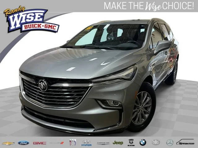 2023 Buick Enclave Essence AWD photo