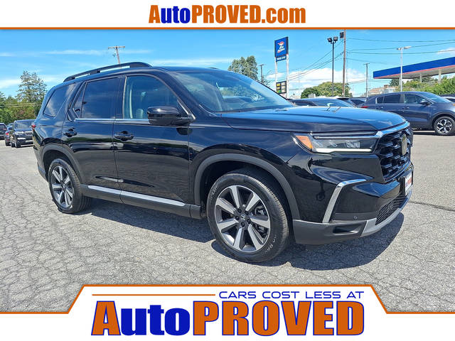 2023 Honda Pilot Touring AWD photo