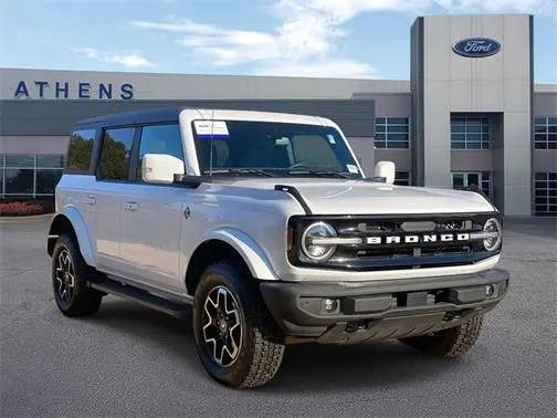 2023 Ford Bronco 4 Door Outer Banks 4WD photo