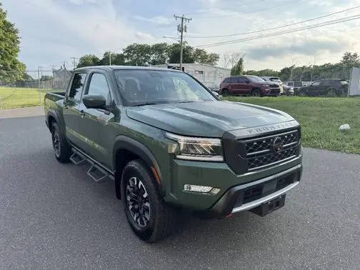 2023 Nissan Frontier PRO-4X 4WD photo