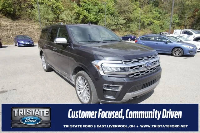 2023 Ford Expedition Max Platinum 4WD photo