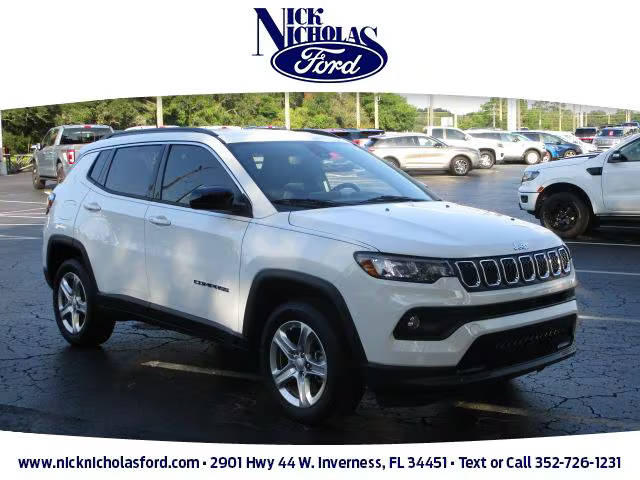 2023 Jeep Compass Latitude 4WD photo