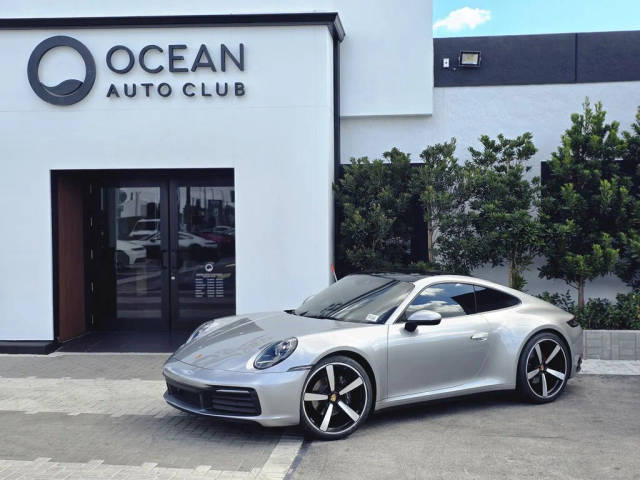 2023 Porsche 911 Carrera RWD photo