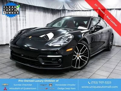 2023 Porsche Panamera Platinum Edition RWD photo