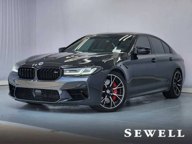 2023 BMW M5 AWD photo