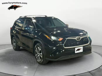 2023 Toyota Highlander XLE AWD photo