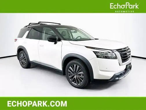 2023 Nissan Pathfinder SL FWD photo