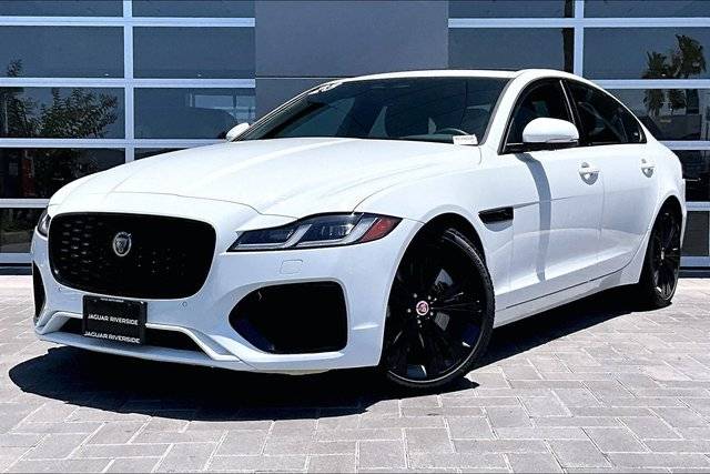 2023 Jaguar XF SE RWD photo