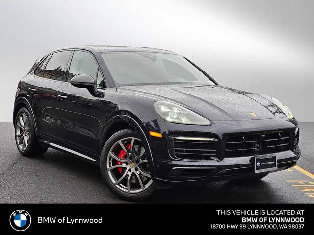 2023 Porsche Cayenne GTS AWD photo