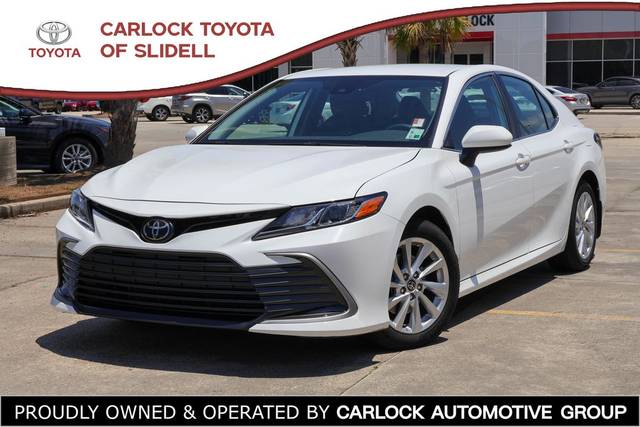 2023 Toyota Camry LE FWD photo