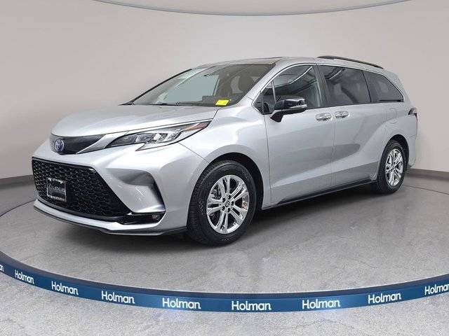 2023 Toyota Sienna XSE 25th Anniversary AWD photo