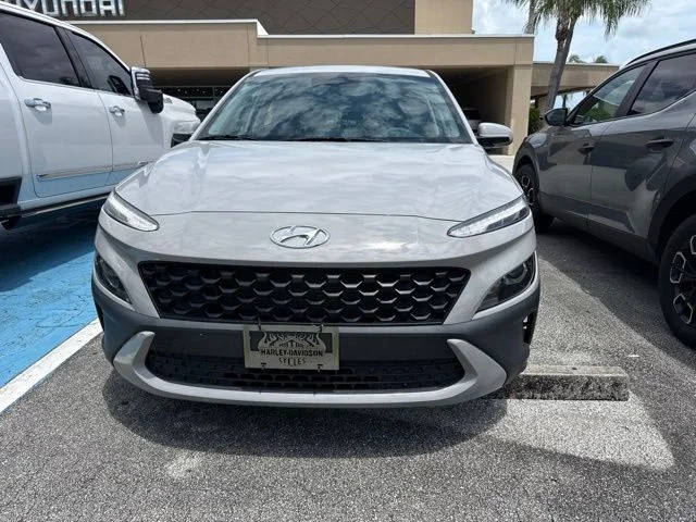 2022 Hyundai Kona SE FWD photo