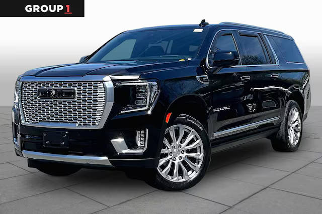 2023 GMC Yukon XL Denali 4WD photo