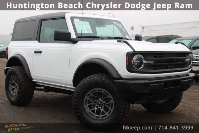 2023 Ford Bronco 2 Door Base 4WD photo