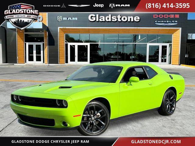 2023 Dodge Challenger SXT RWD photo