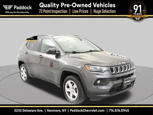 2023 Jeep Compass Latitude 4WD photo