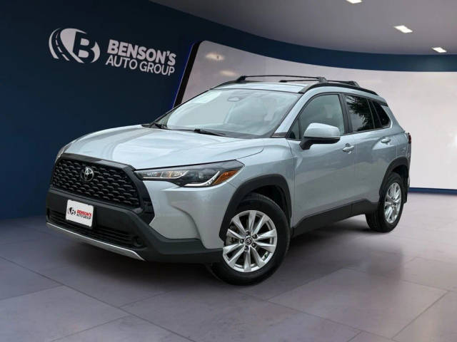 2023 Toyota Corolla Cross LE FWD photo