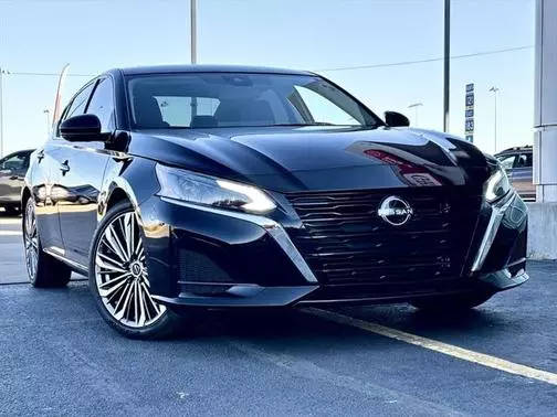 2023 Nissan Altima 2.5 SL FWD photo