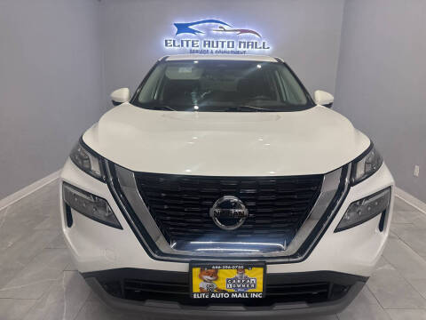 2021 Nissan Rogue SV FWD photo