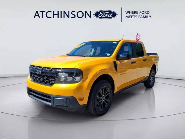 2023 Ford Maverick XLT FWD photo