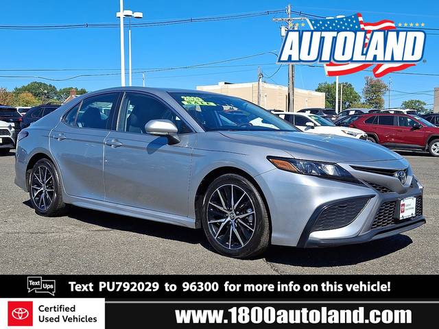 2023 Toyota Camry SE FWD photo