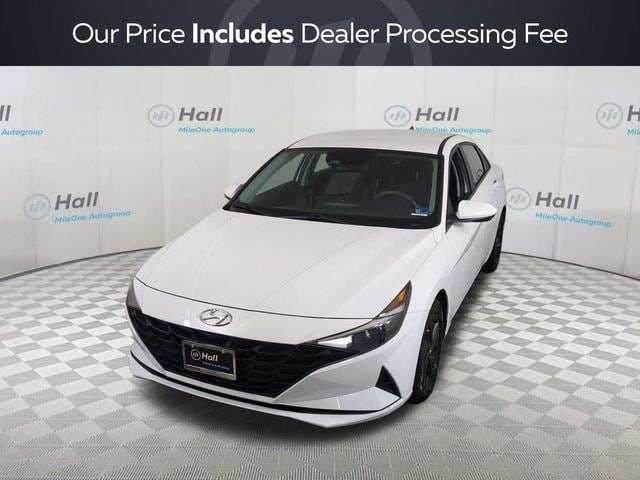 2023 Hyundai Elantra SEL FWD photo