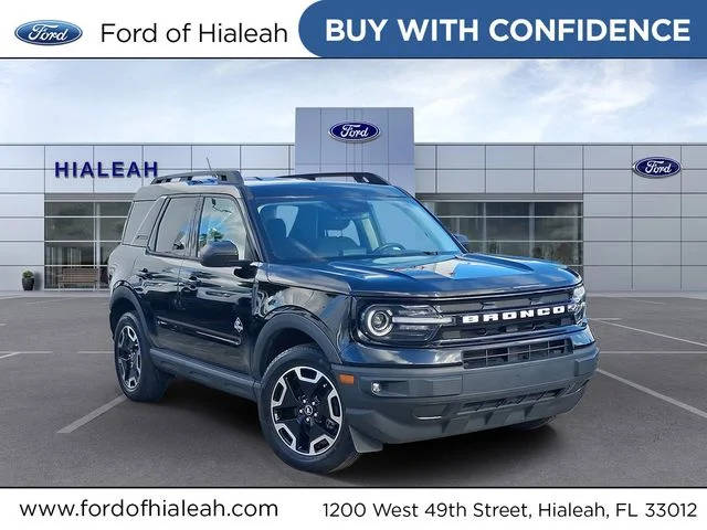 2023 Ford Bronco Sport Outer Banks 4WD photo