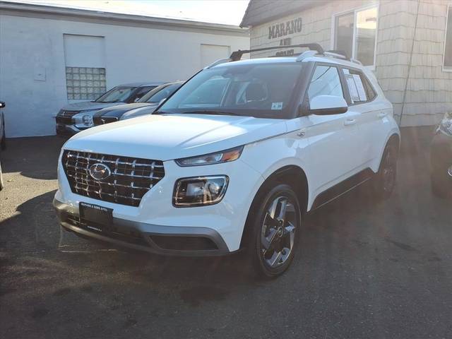 2023 Hyundai Venue SEL FWD photo