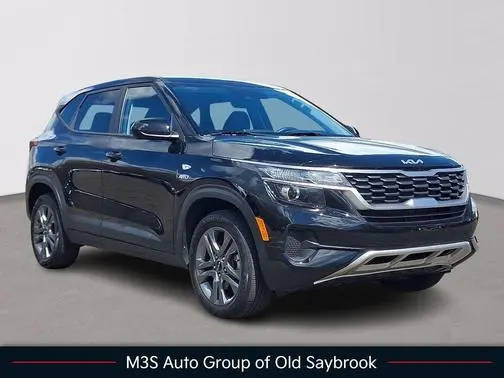 2023 Kia Seltos LX AWD photo