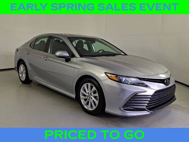 2023 Toyota Camry LE FWD photo