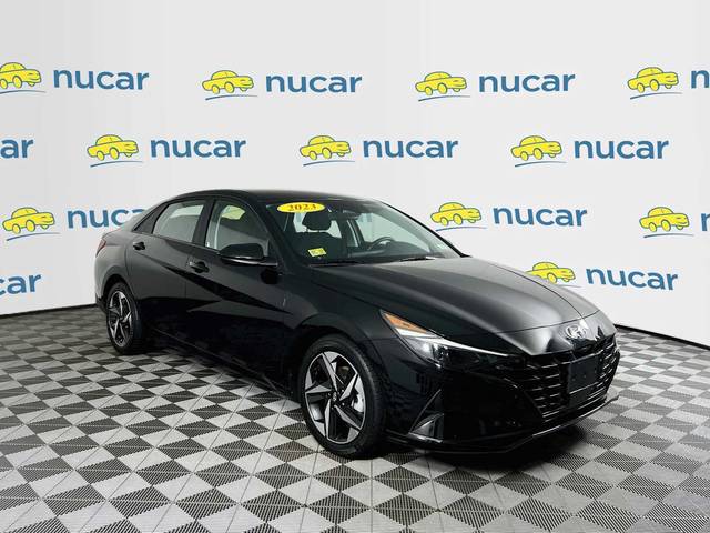2023 Hyundai Elantra SEL FWD photo