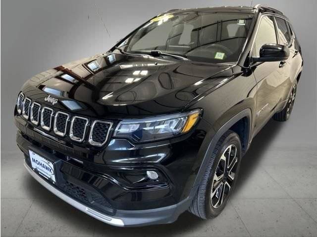 2023 Jeep Compass Limited 4WD photo