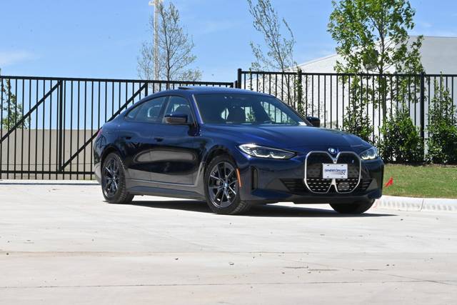 2023 BMW i4 eDrive35 RWD photo