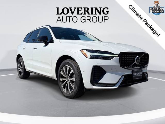 2023 Volvo XC60 Plus Dark Theme AWD photo