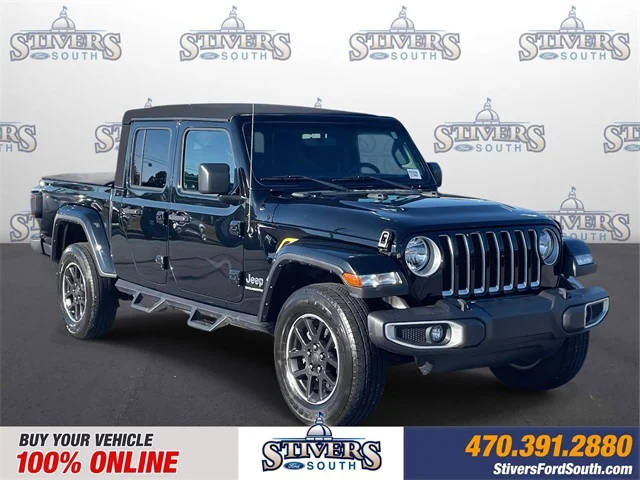 2023 Jeep Gladiator Overland 4WD photo