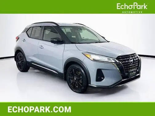 2023 Nissan Kicks SR FWD photo