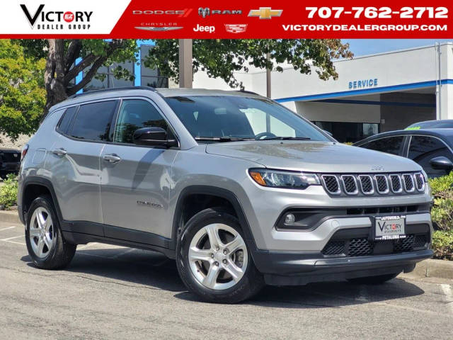 2023 Jeep Compass Latitude 4WD photo