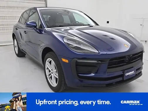 2023 Porsche Macan T AWD photo