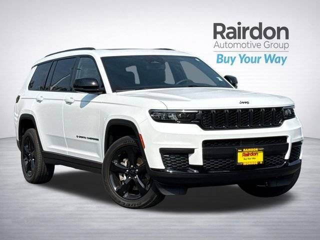 2023 Jeep Grand Cherokee L Altitude 4WD photo