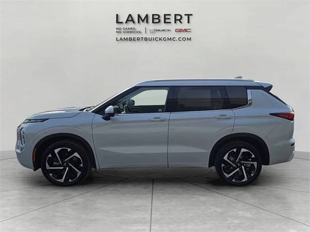 2023 Mitsubishi Outlander SEL AWD photo