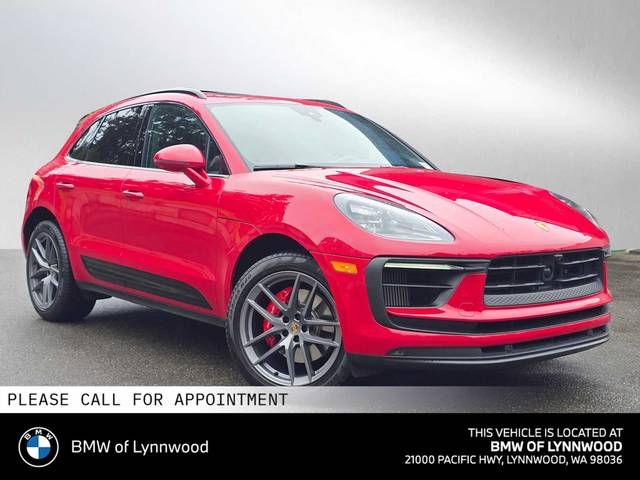 2023 Porsche Macan S AWD photo