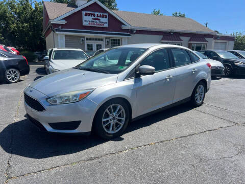 2016 Ford Focus SE FWD photo