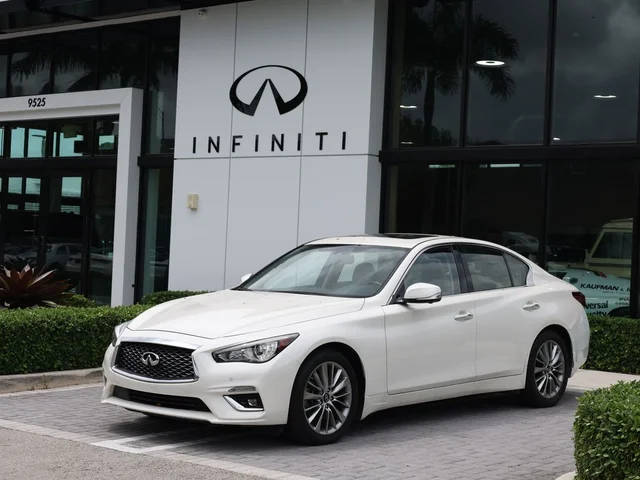 2023 Infiniti Q50 LUXE AWD photo