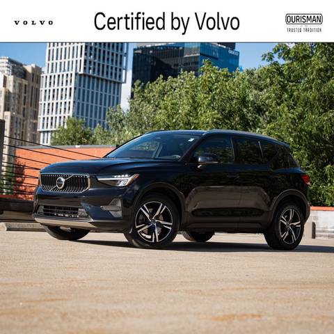2023 Volvo XC40 Core AWD photo